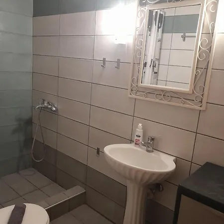 βασιλική θανάσης * 네아 미카니오나