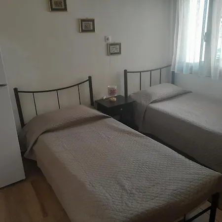 βασιλική θανάσης * 네아 미카니오나